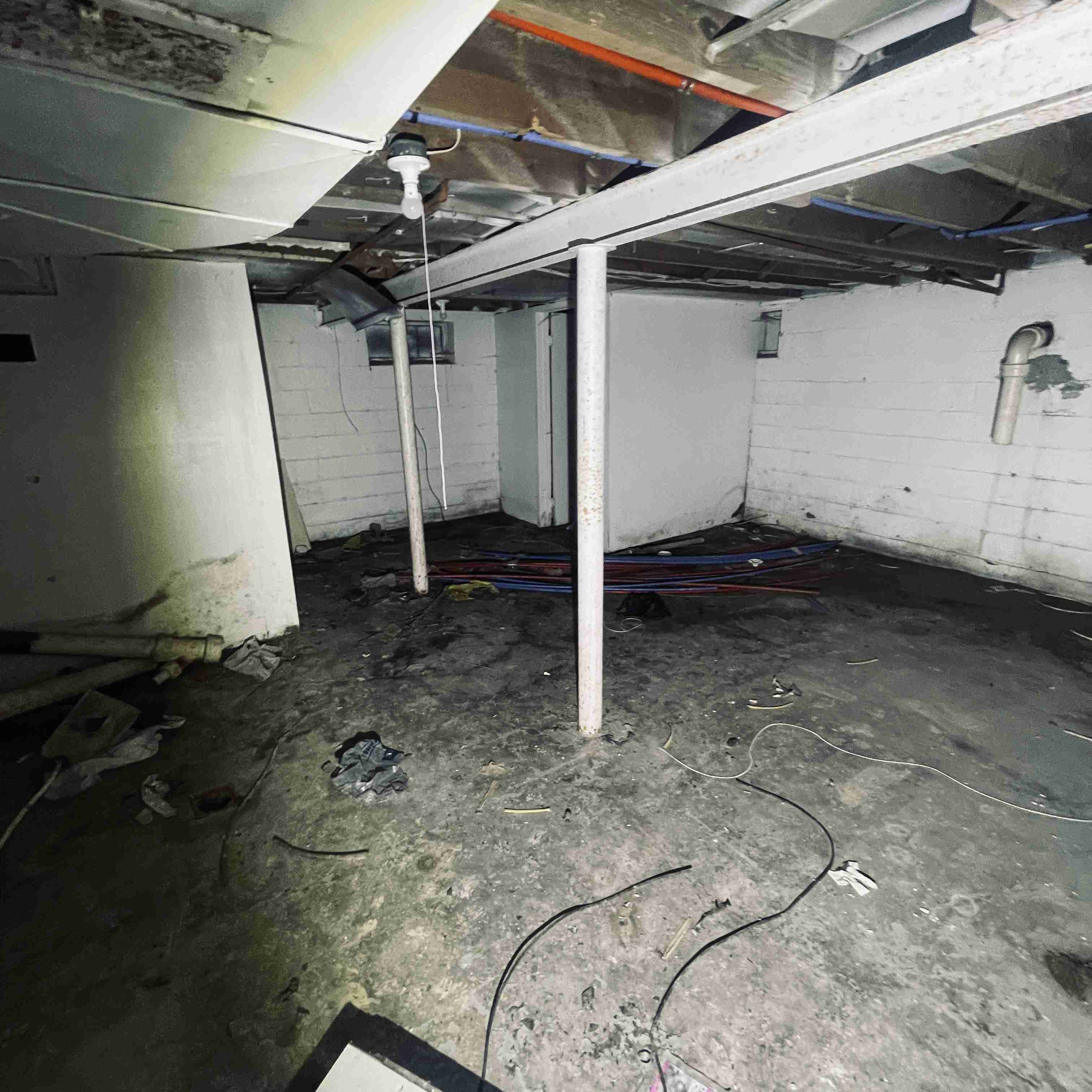 14910 Robson (65).jpg